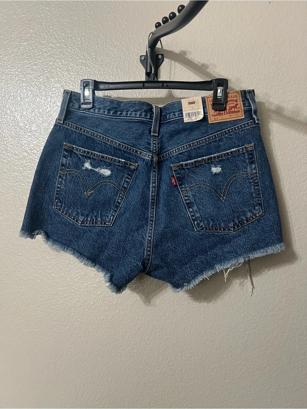 Levi’s Denim Distressed Women's Shorts - Dark Blue Sz. 30. NWT!!!